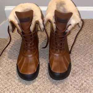 BROWN UGG BOOTS